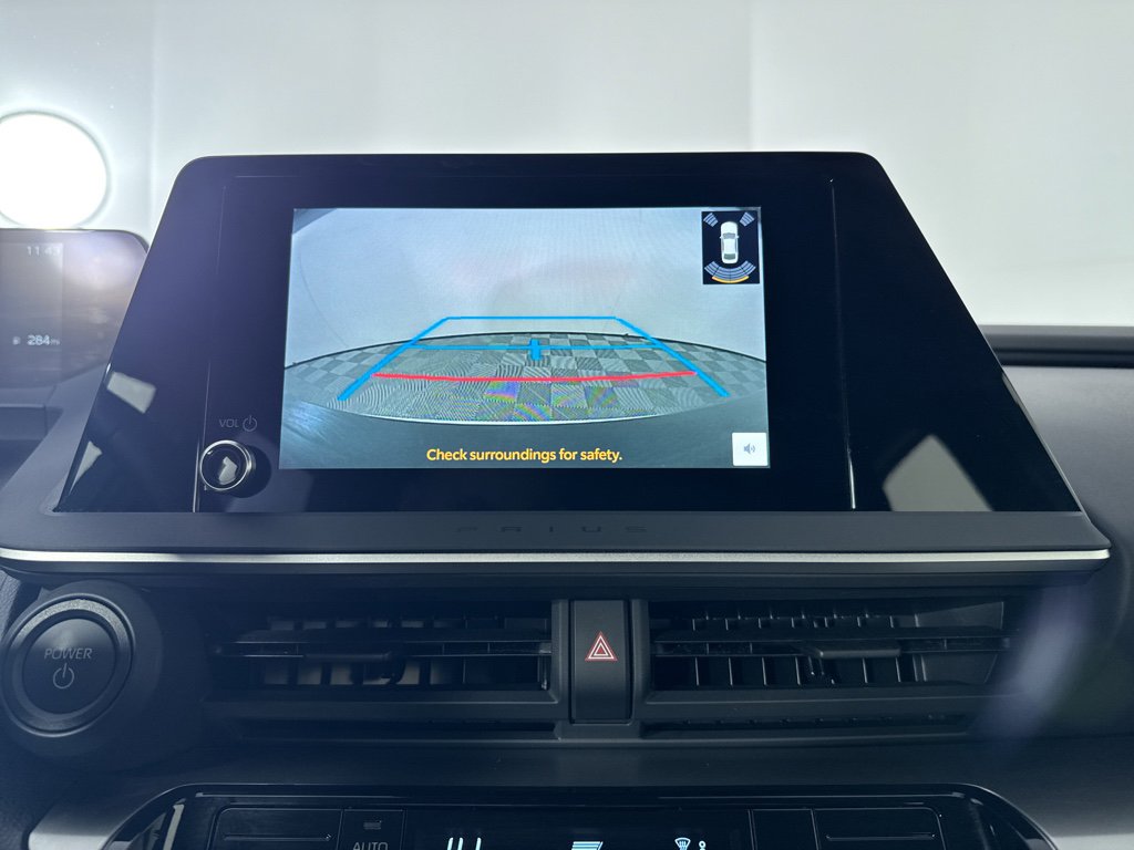 Used 2025 Toyota Prius LE image 14