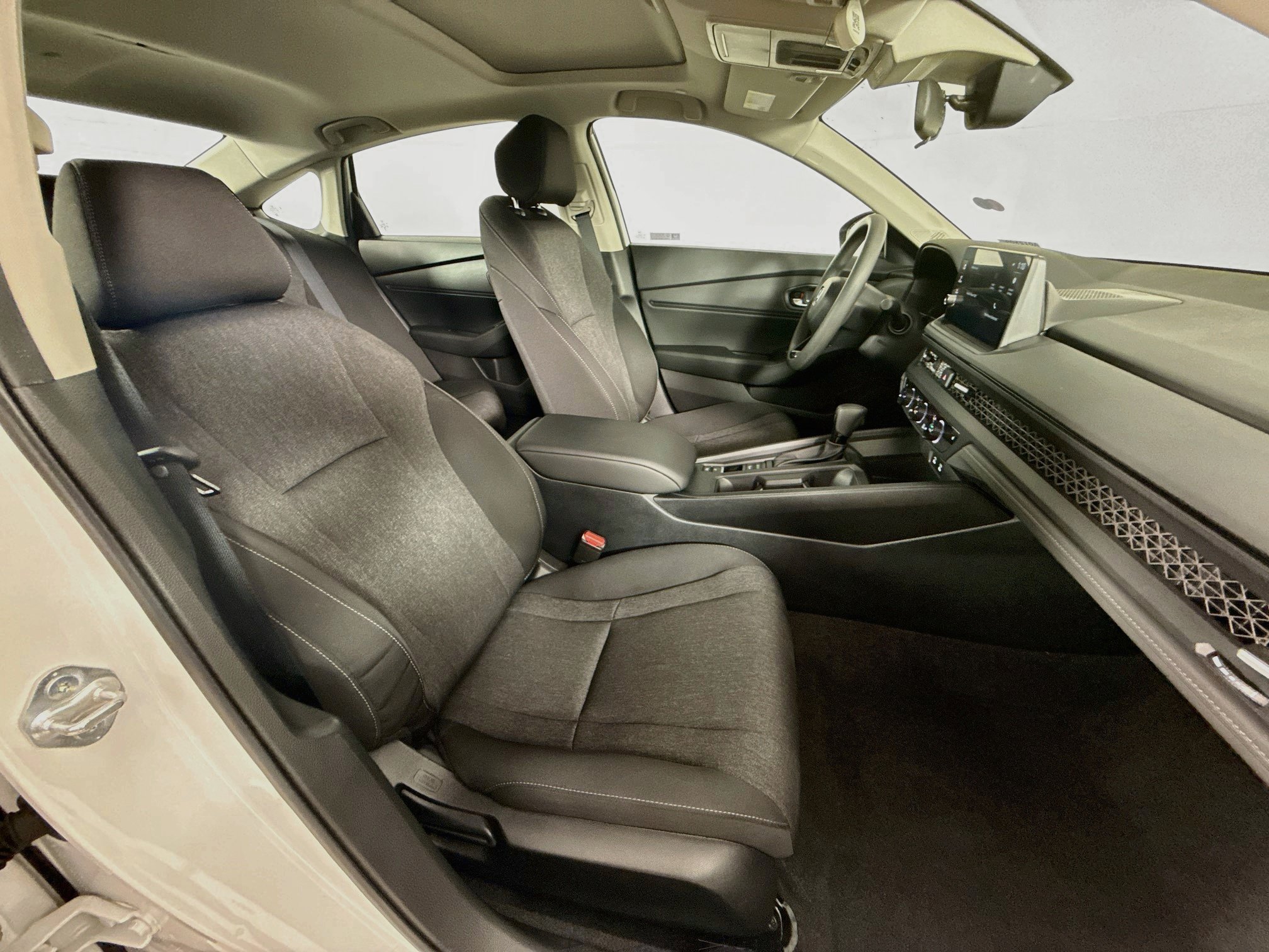 Certified 2026 Honda Accord SE image 35