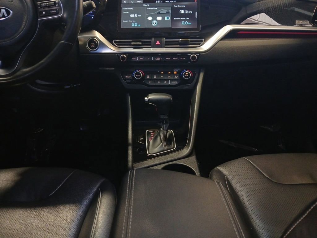Used 2020 Kia Niro EX Premium image 11