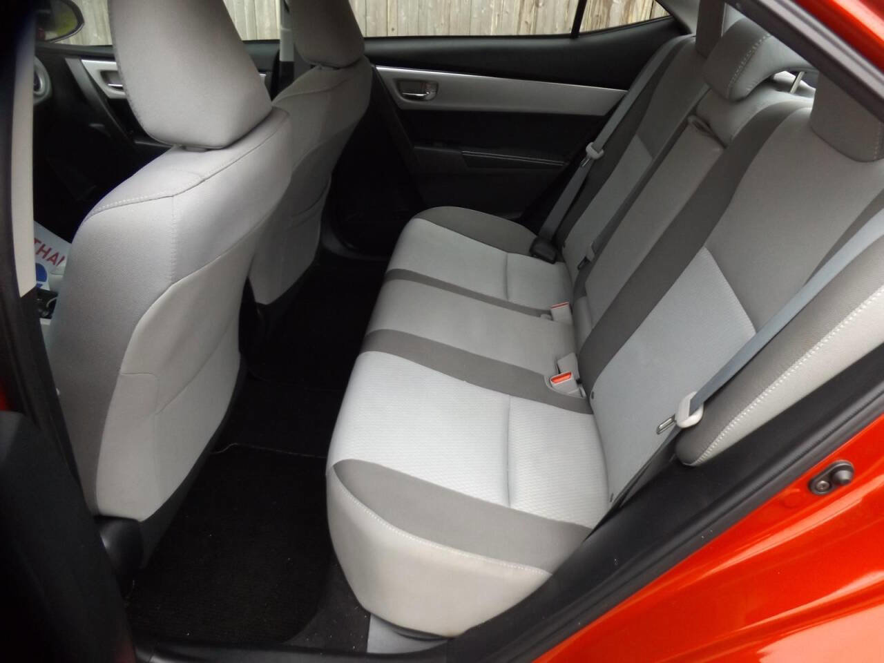 Used 2017 Toyota Corolla LE image 18