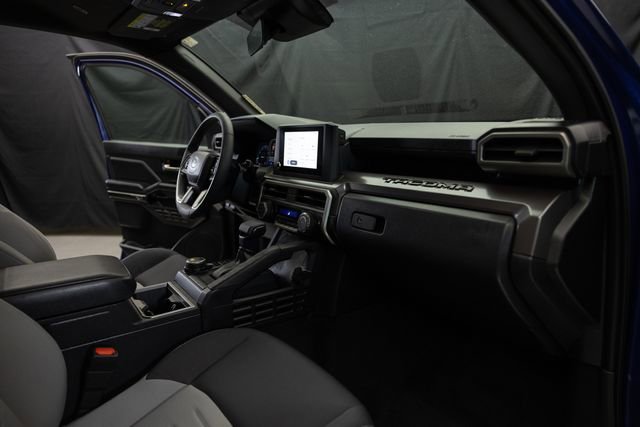 Used 2025 Toyota Tacoma TRD Sport image 20