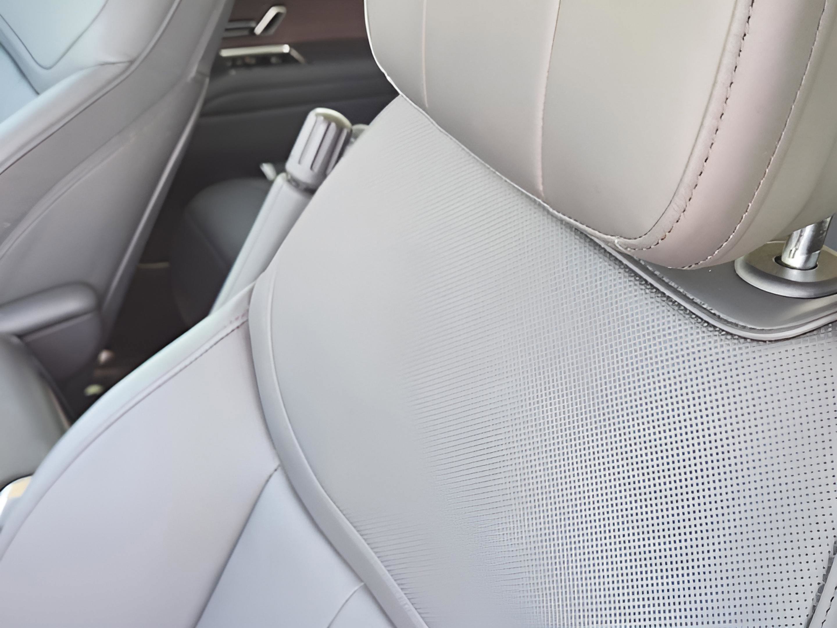 Used 2023 Land Rover Range Rover SE image 9