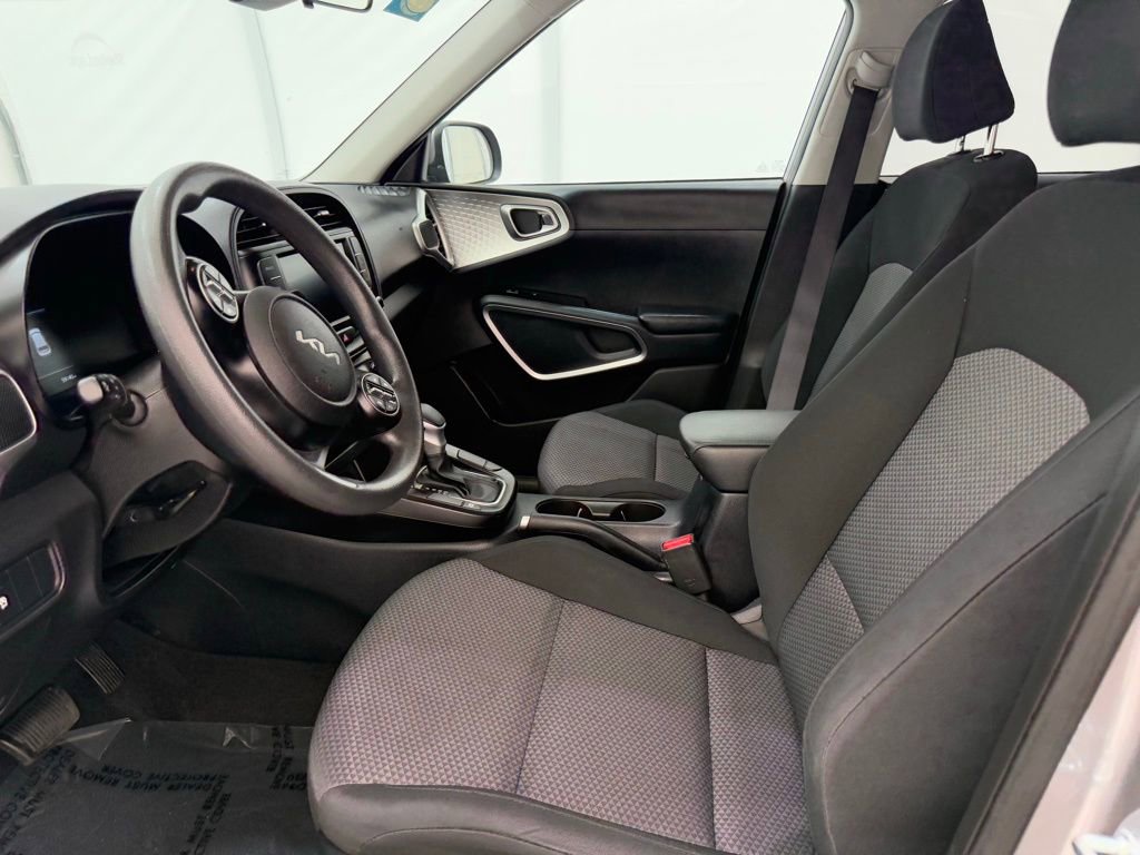 Used 2023 Kia Soul LX w/ Option Group 015 image 10