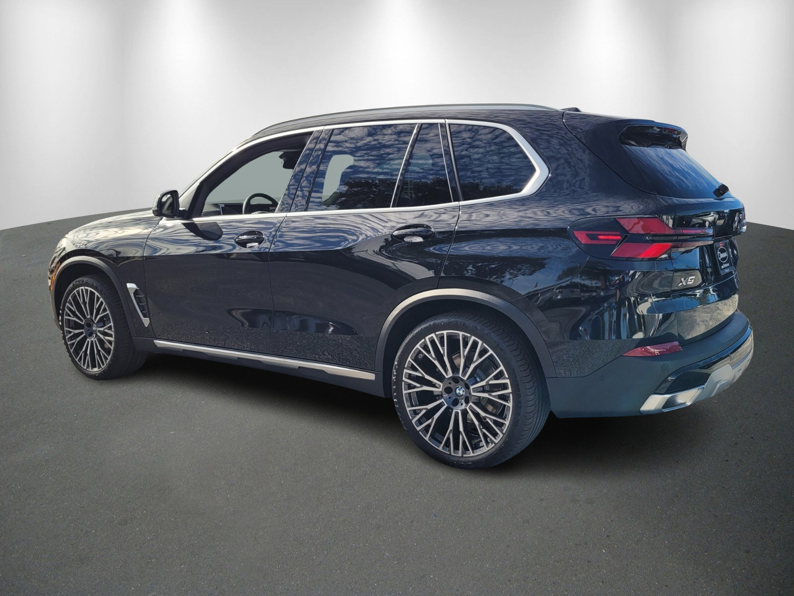 New 2026 BMW X5 xDrive40i w/ Premium Package AWD/4WD image 5