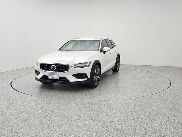 Certified 2025 Volvo V60 B5 Cross Country Plus