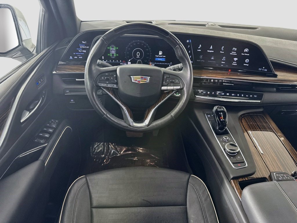 Used 2023 Cadillac Escalade Premium Luxury RWD image 16