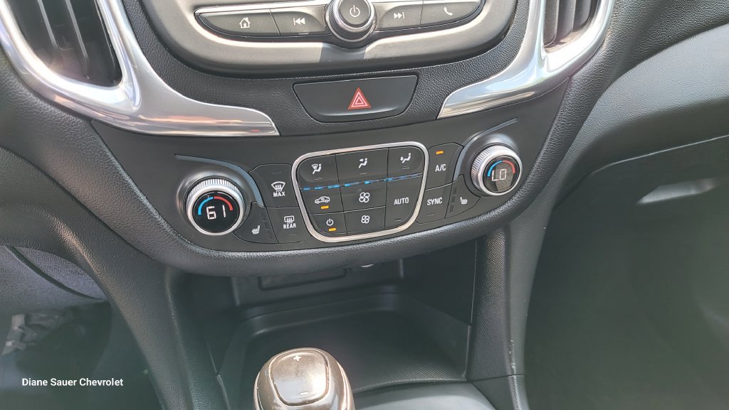 Used 2019 Chevrolet Equinox LT w/ Driver Convenience Package FWD image 22