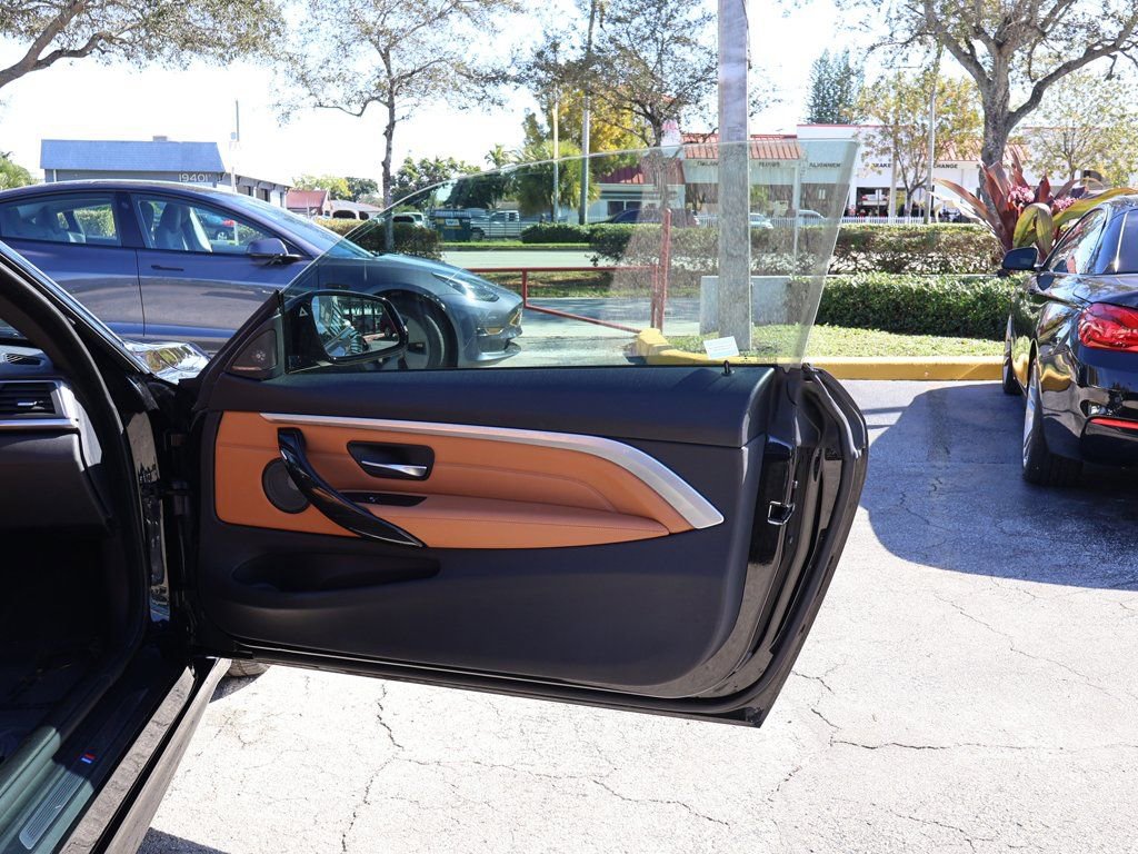 Used 2020 BMW 440i xDrive Convertible w/ M Sport Package image 22