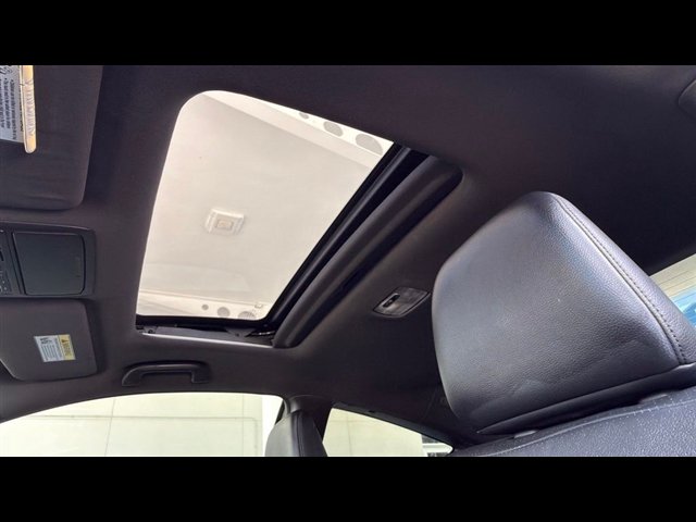 Certified 2017 Honda Accord EX-L image 8