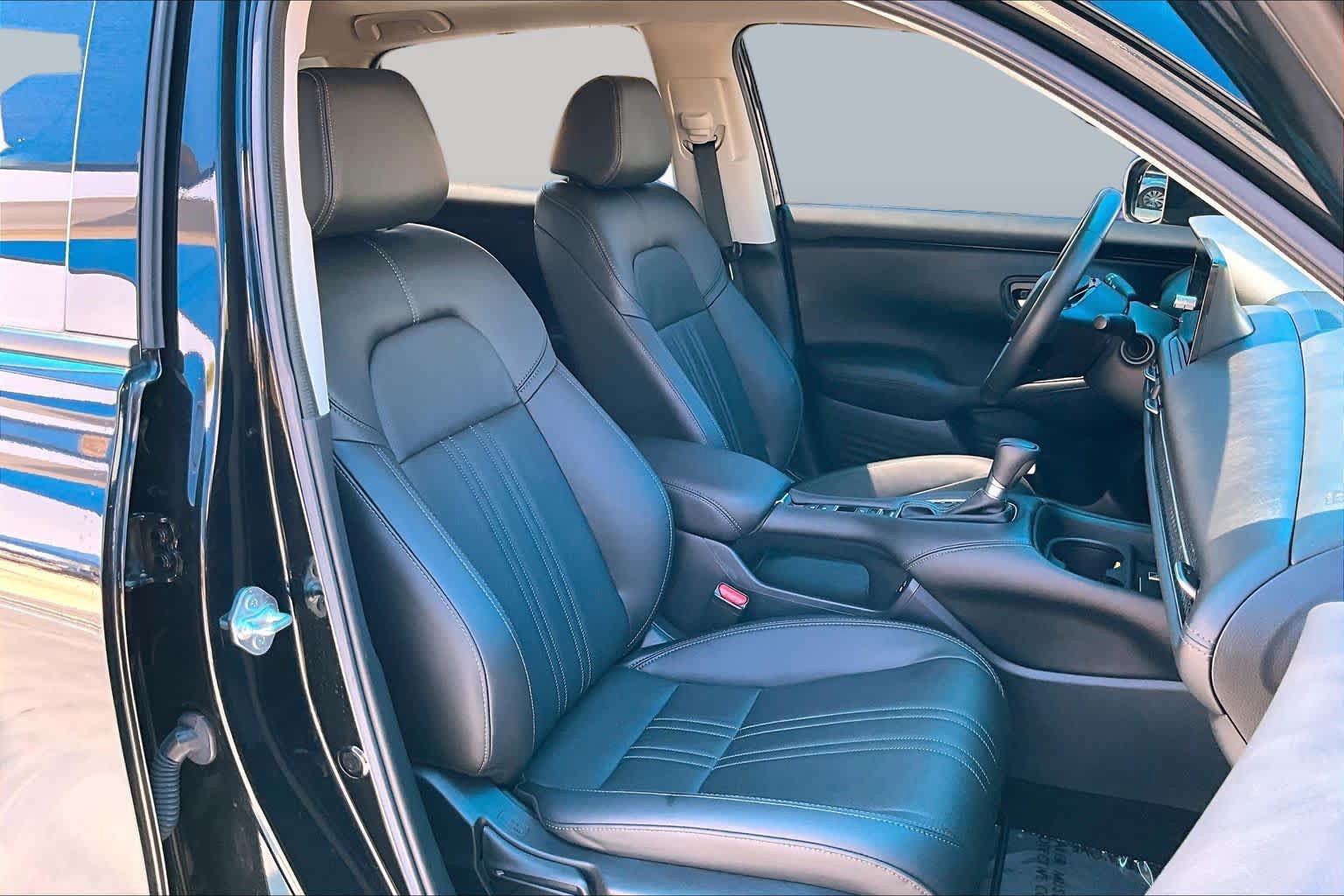Used 2025 Honda HR-V EX-L image 9