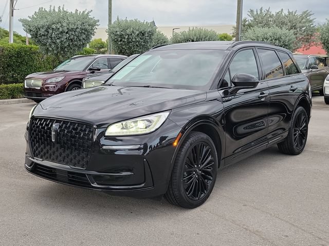 Certified 2023 Lincoln Corsair Reserve w/ Jet Appearance Package FWD image 3