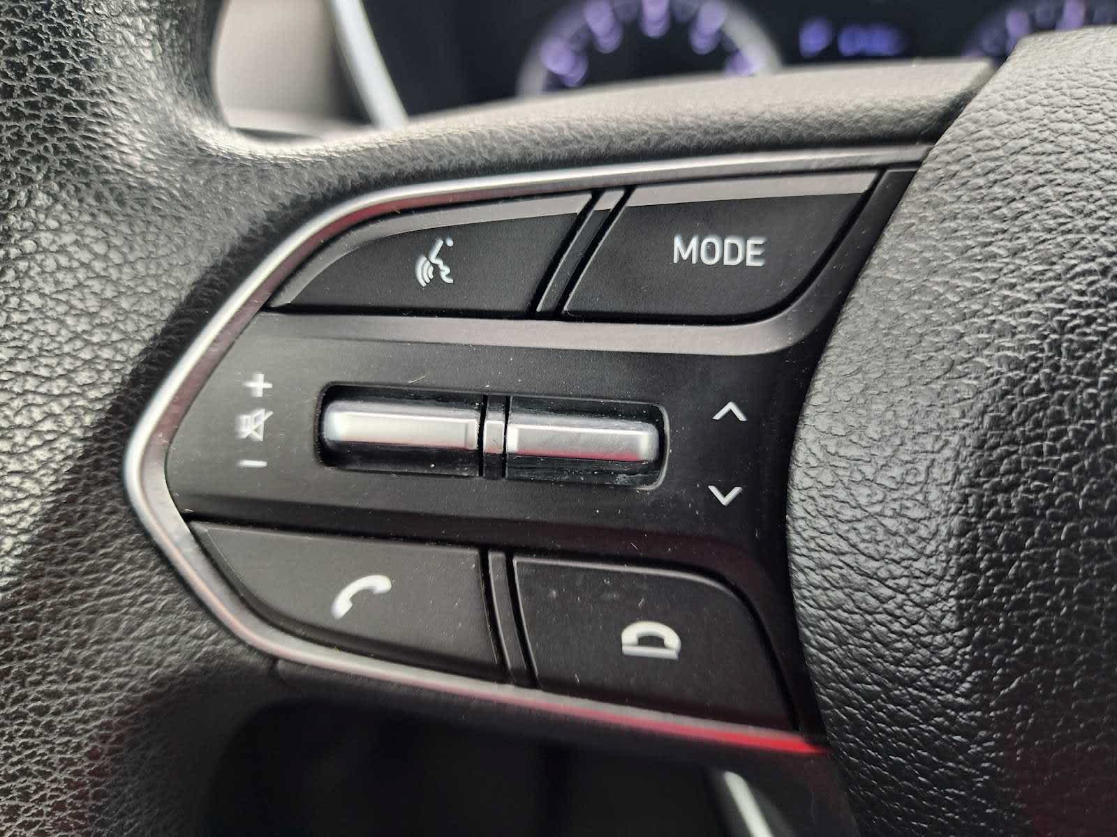 Used 2019 Hyundai Santa Fe SE FWD image 18