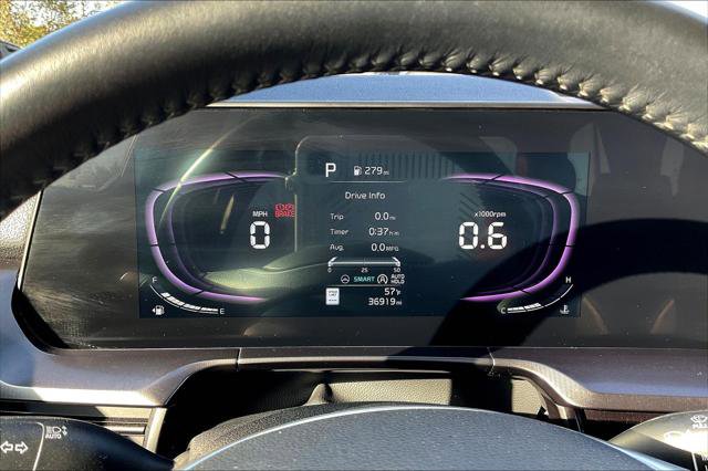 Used 2025 Kia Telluride S image 12