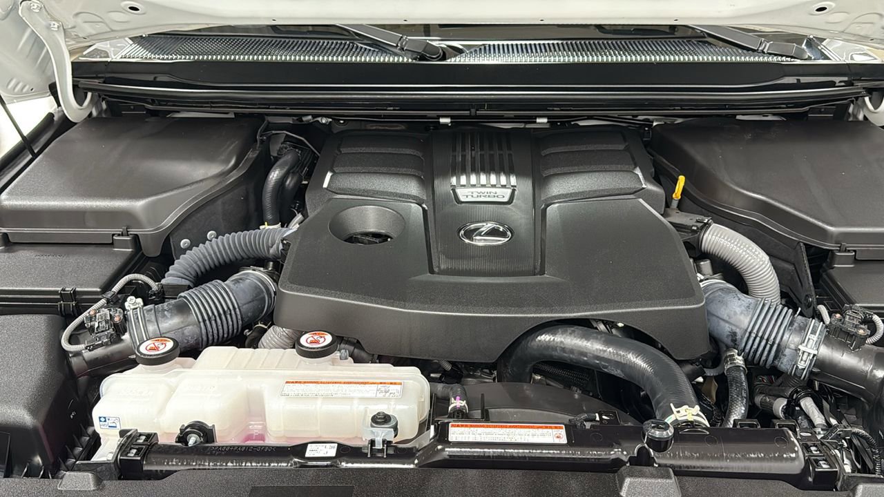 Used 2024 Lexus GX 550 550 Luxury+ w/ Accessory Package (Z1) image 26