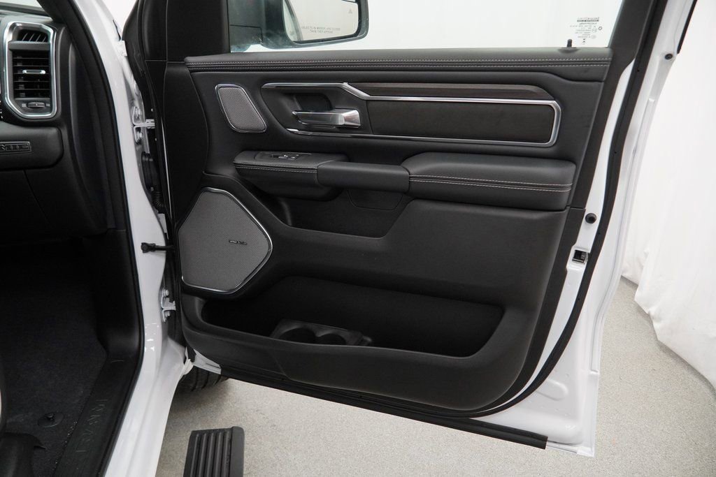 New 2026 RAM 1500 Laramie w/ Night Edition AWD/4WD image 32