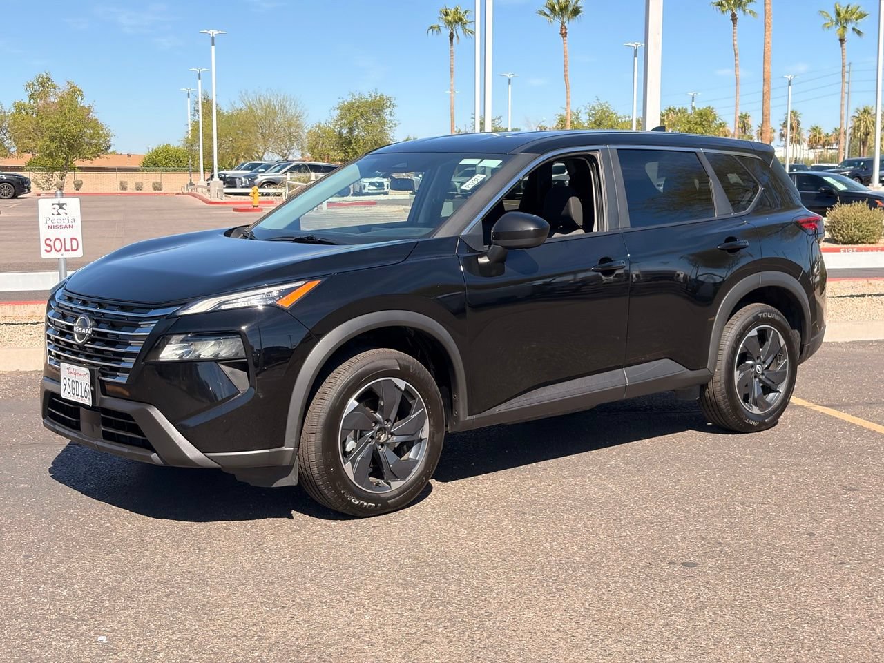 Certified 2025 Nissan Rogue SV FWD image 2