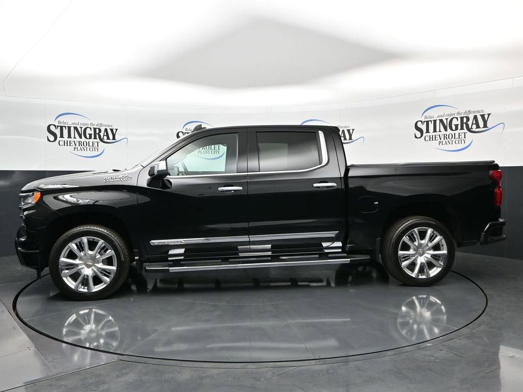 Used 2025 Chevrolet Silverado 1500 High Country w/ High Country Premium Package image 4