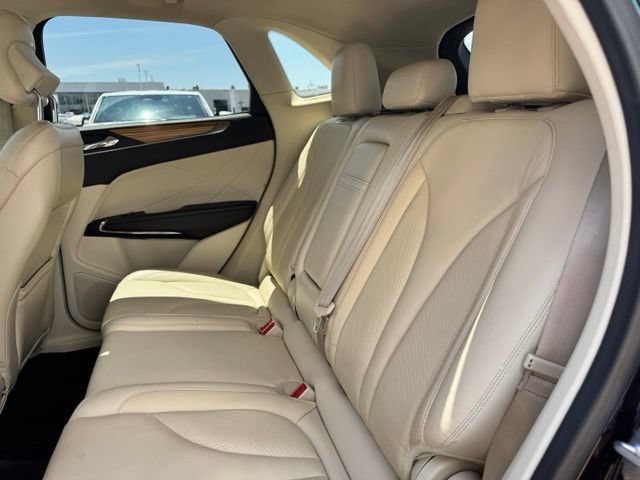 Used 2015 Lincoln MKC FWD w/ Equipment Group 101A Select image 11