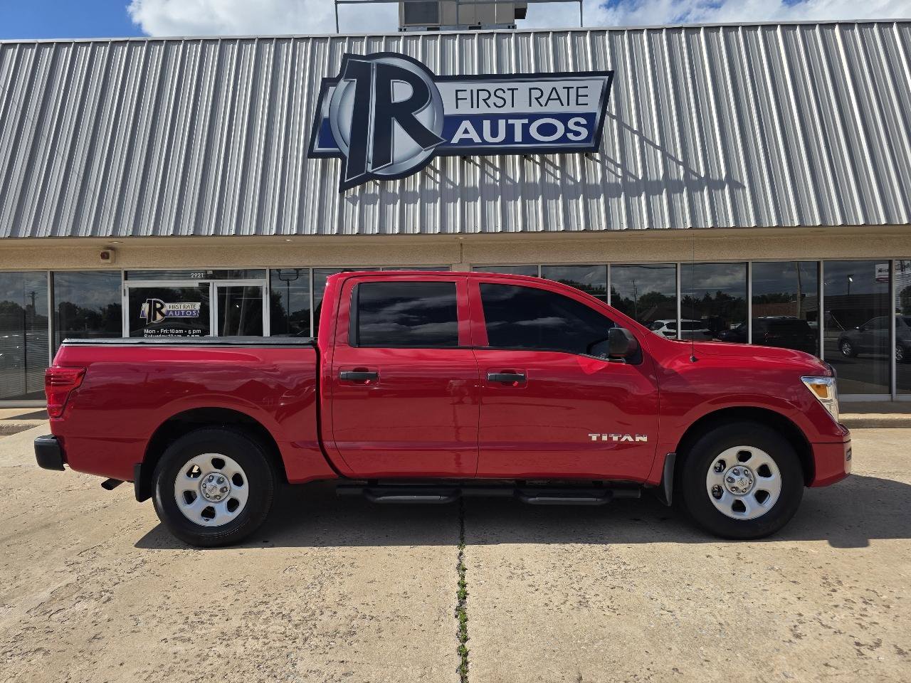 Used 2020 Nissan Titan S w/ S Utility Package RWD image 9