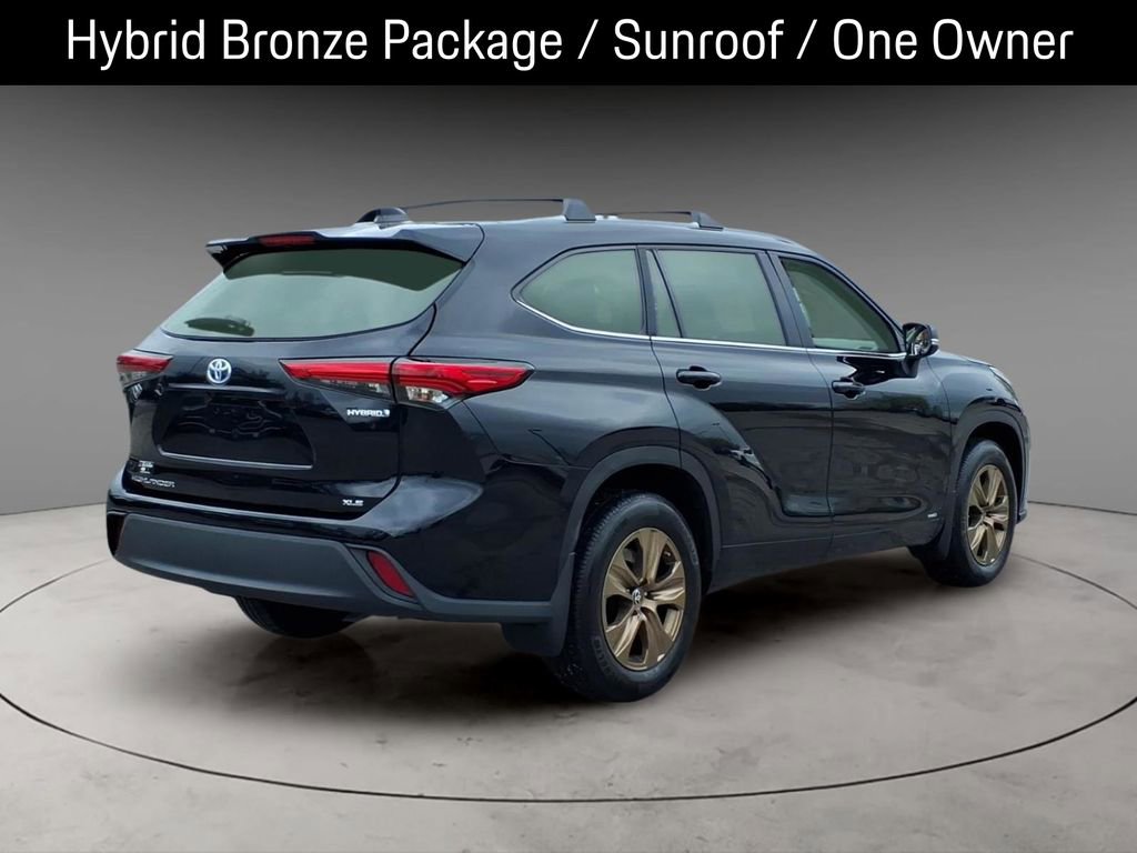Used 2023 Toyota Highlander Bronze Edition image 9