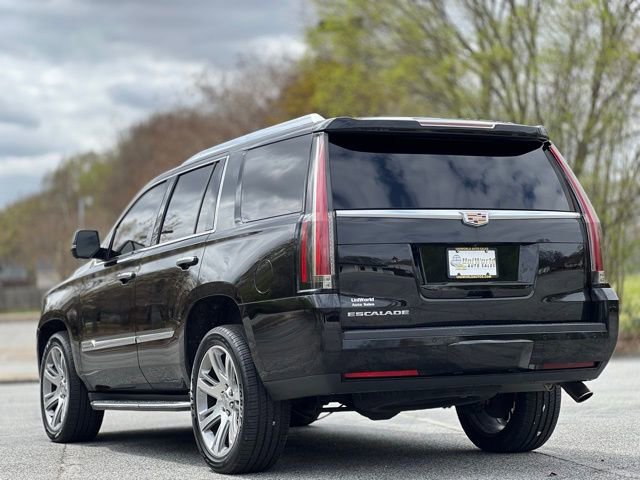 Used 2016 Cadillac Escalade Luxury AWD/4WD image 7