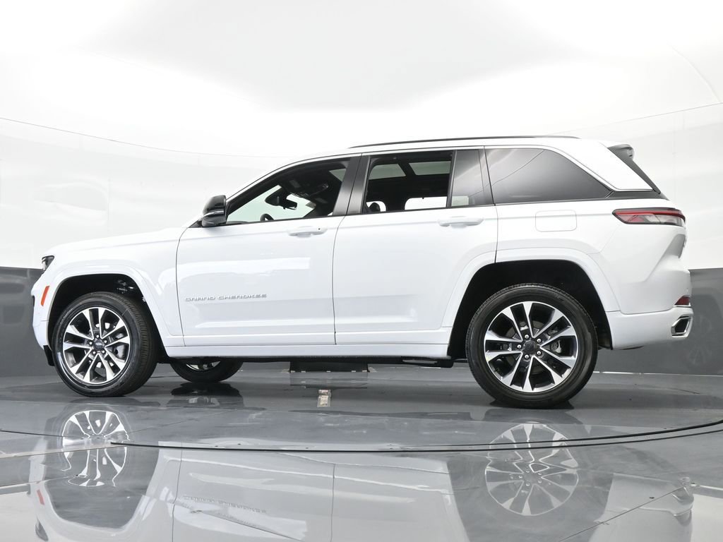 Used 2024 Jeep Grand Cherokee Overland w/ Luxury Tech Group IV image 52
