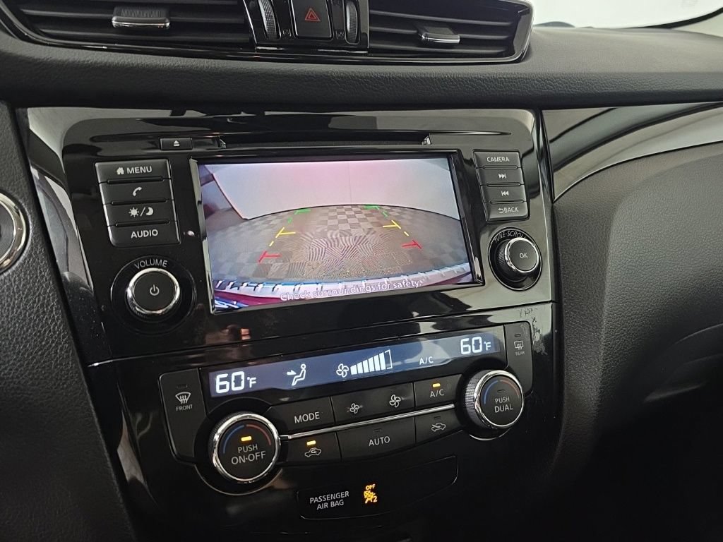 Used 2021 Nissan Rogue Sport SV AWD/4WD image 18