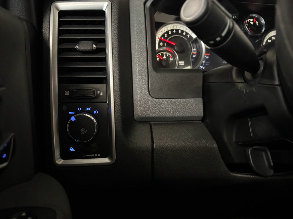 Used 2019 RAM 1500 Classic Warlock w/ Electronics Group image 16