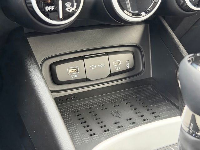 New 2026 Hyundai Venue SEL FWD image 24