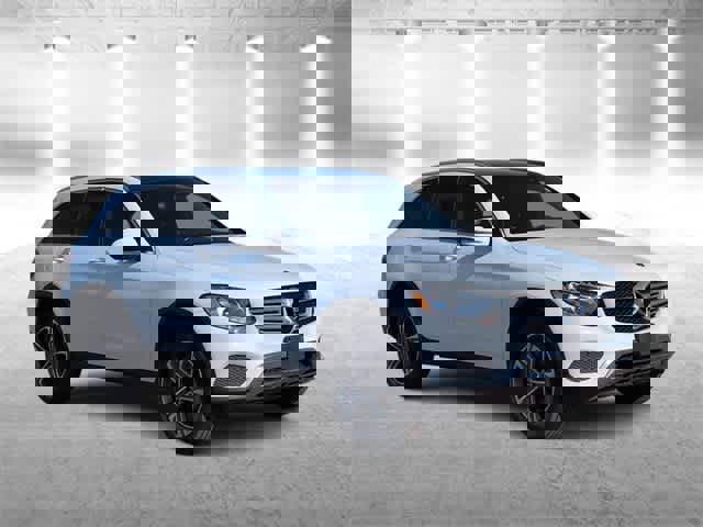 Used 2018 Mercedes-Benz GLC 300 4MATIC image 2