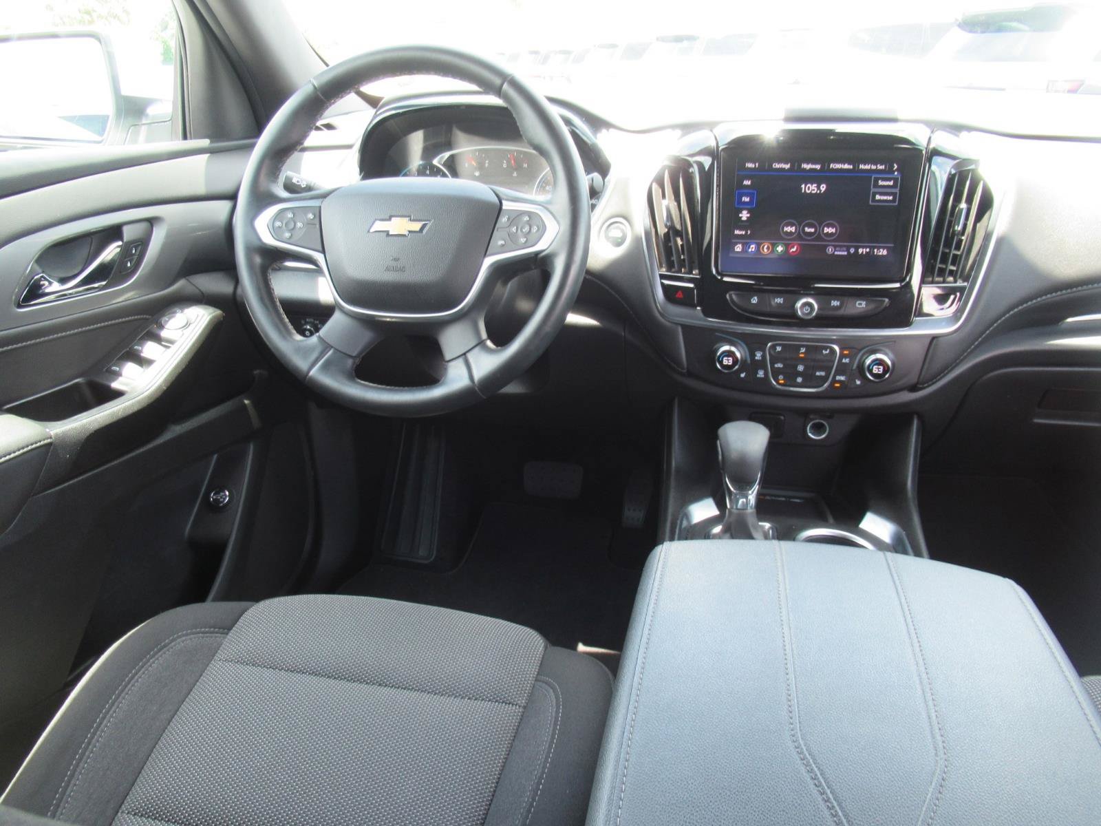 Used 2023 Chevrolet Traverse LT FWD image 13