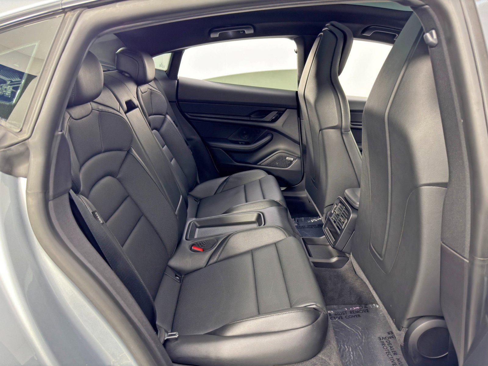 Used 2020 Porsche Taycan 4S w/ Premium Package image 40