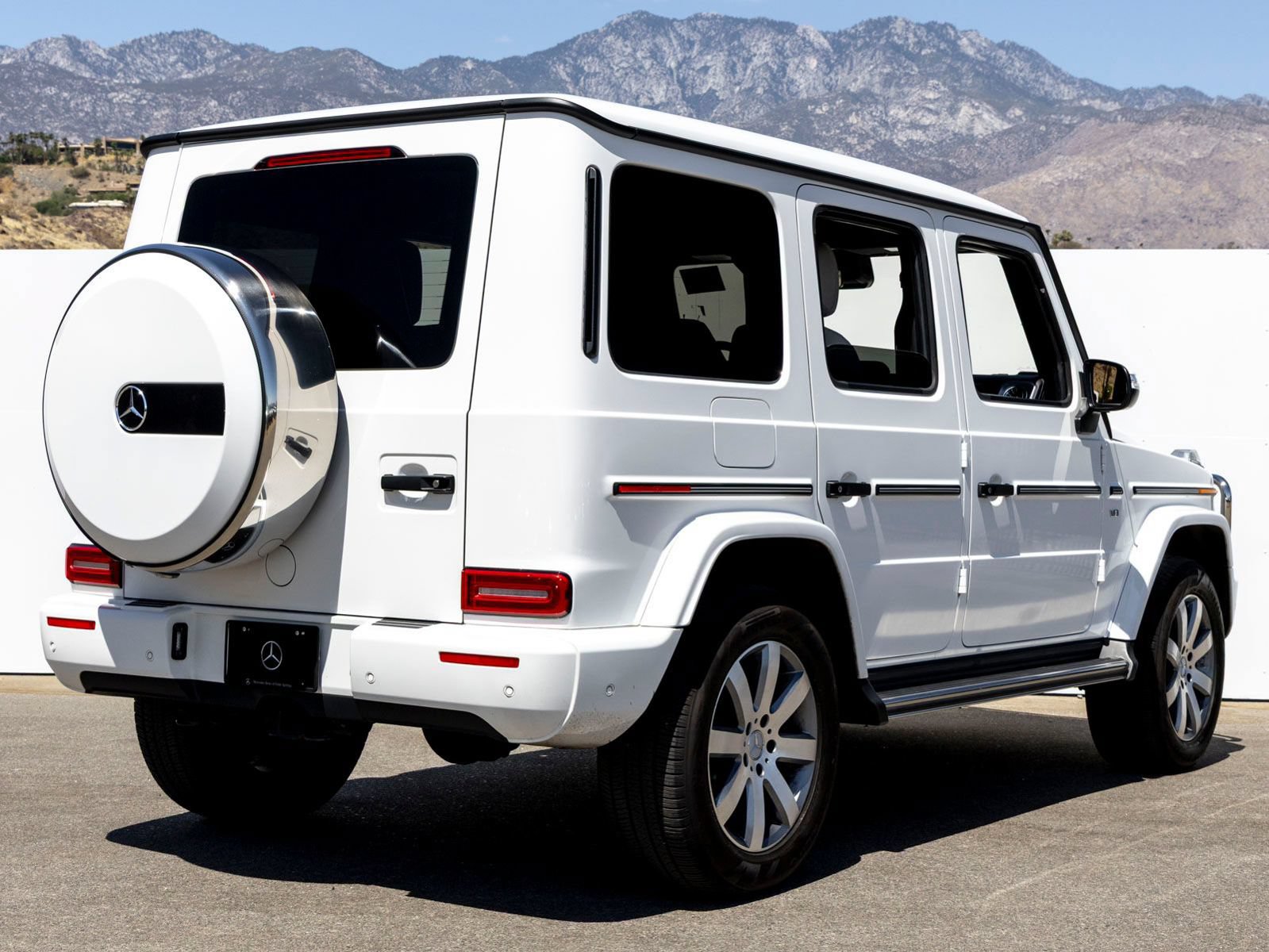 Used 2024 Mercedes-Benz G 550 image 6