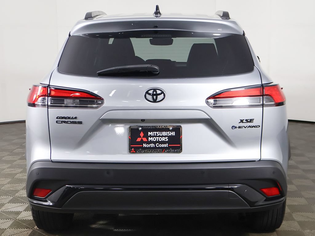 Used 2025 Toyota Corolla Cross AWD Hybrid w/ Convenience Package image 11