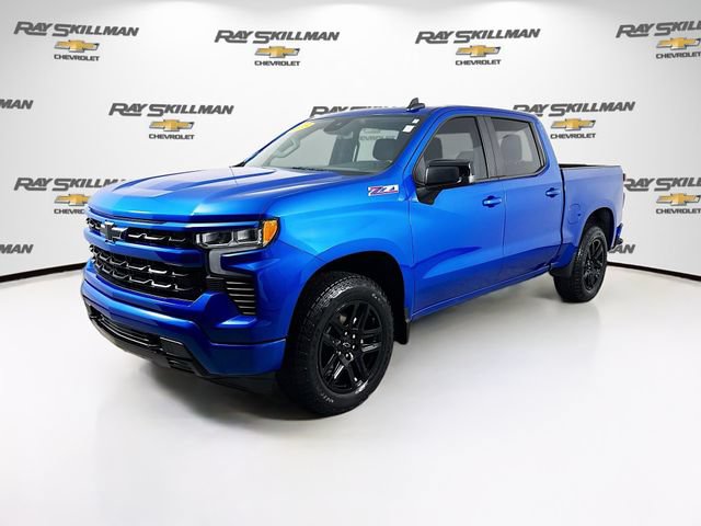 Used 2023 Chevrolet Silverado 1500 RST AWD/4WD image 3