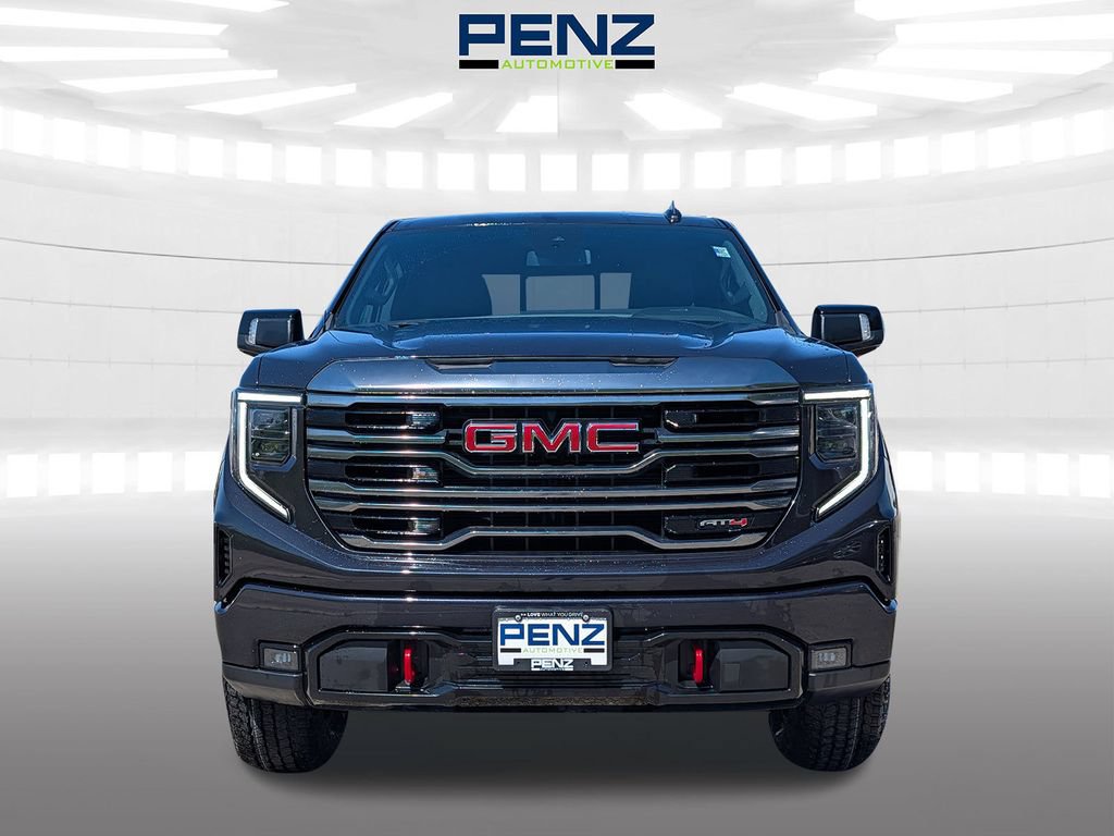 Used 2022 GMC Sierra 1500 AT4 w/ AT4 Preferred Package AWD/4WD image 2