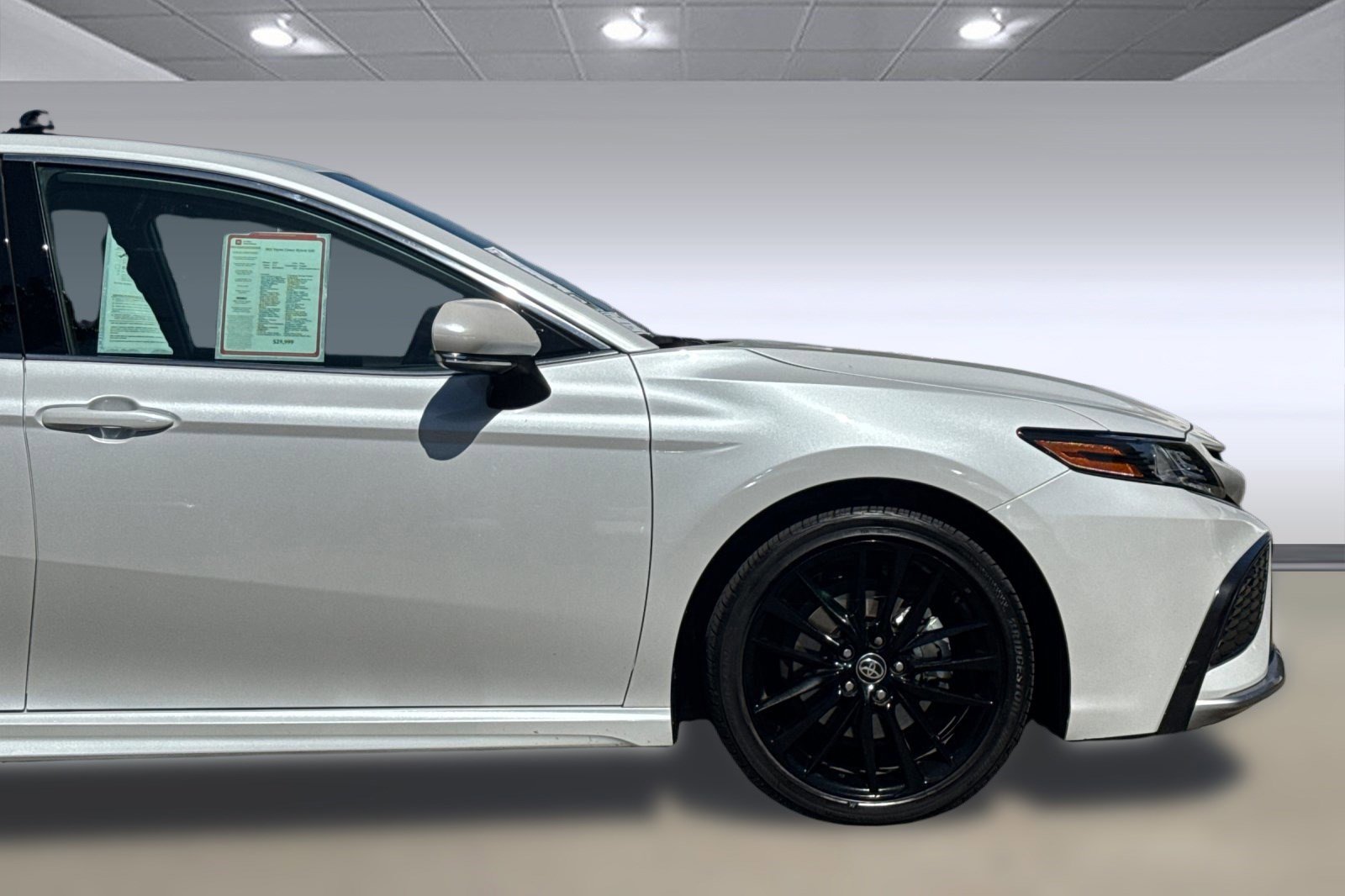 Certified 2022 Toyota Camry XSE FWD image 33