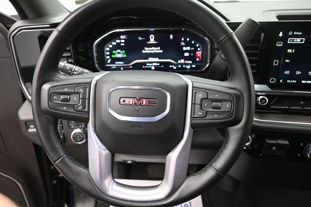 Used 2025 GMC Sierra 1500 SLT AWD/4WD image 31