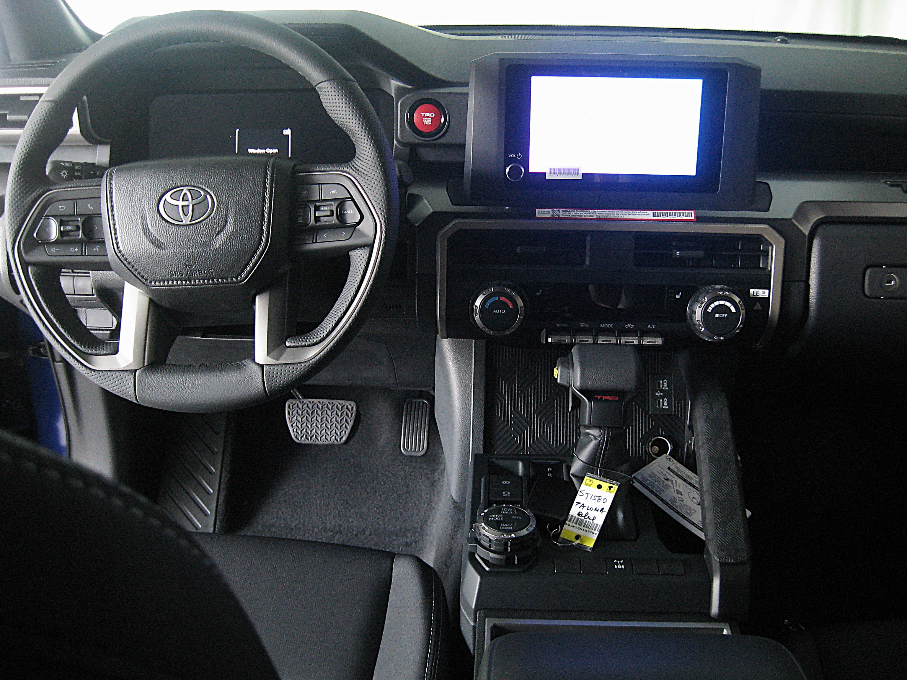 New 2025 Toyota Tacoma TRD Off-Road image 2