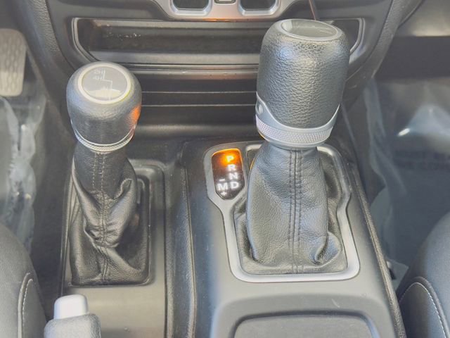 Used 2020 Jeep Gladiator Sport w/ Quick Order Package 24S image 27