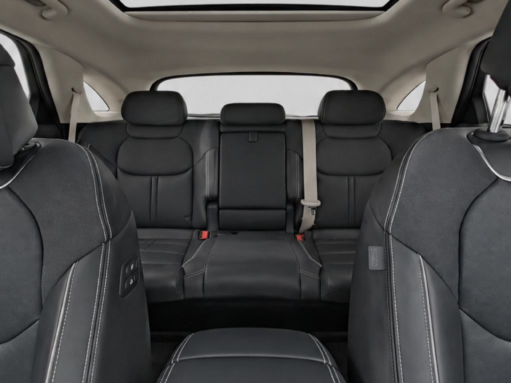 Certified 2024 Genesis Electrified GV70 AWD/4WD image 18