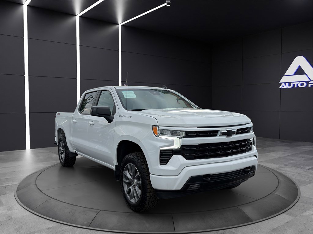 Used 2026 Chevrolet Silverado 1500 RST AWD/4WD image 3