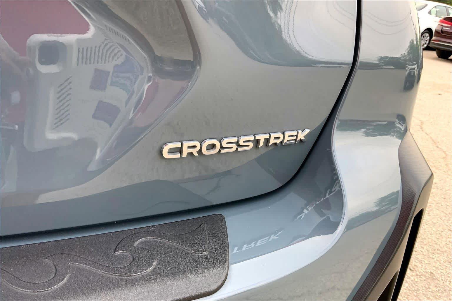 Used 2024 Subaru Crosstrek 2.0i AWD/4WD image 10