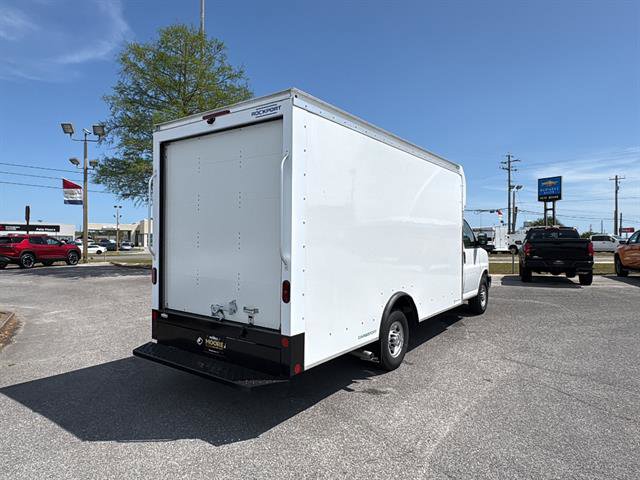 New 2026 Chevrolet Express 3500 w/ Power Convenience Package image 5