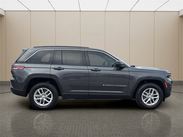 Certified 2025 Jeep Grand Cherokee Laredo X w/ Luxury Tech Group I image 6