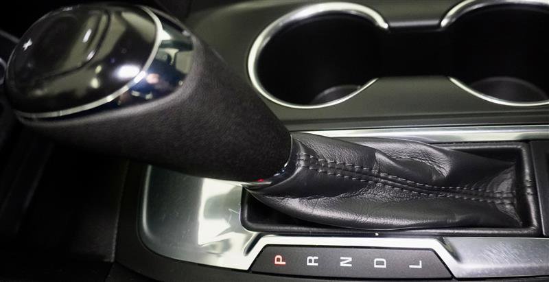 Used 2021 Chevrolet Equinox LT w/ LPO, Floor Liner Package image 20