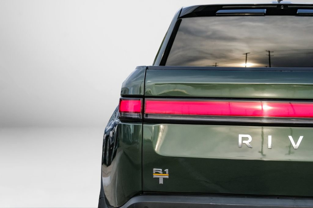 Used 2022 Rivian R1T Adventure image 53