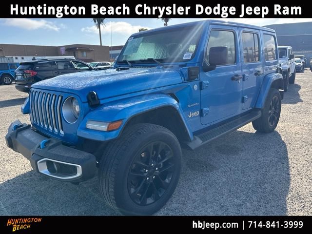 Used 2022 Jeep Wrangler Unlimited Sahara AWD/4WD video 1