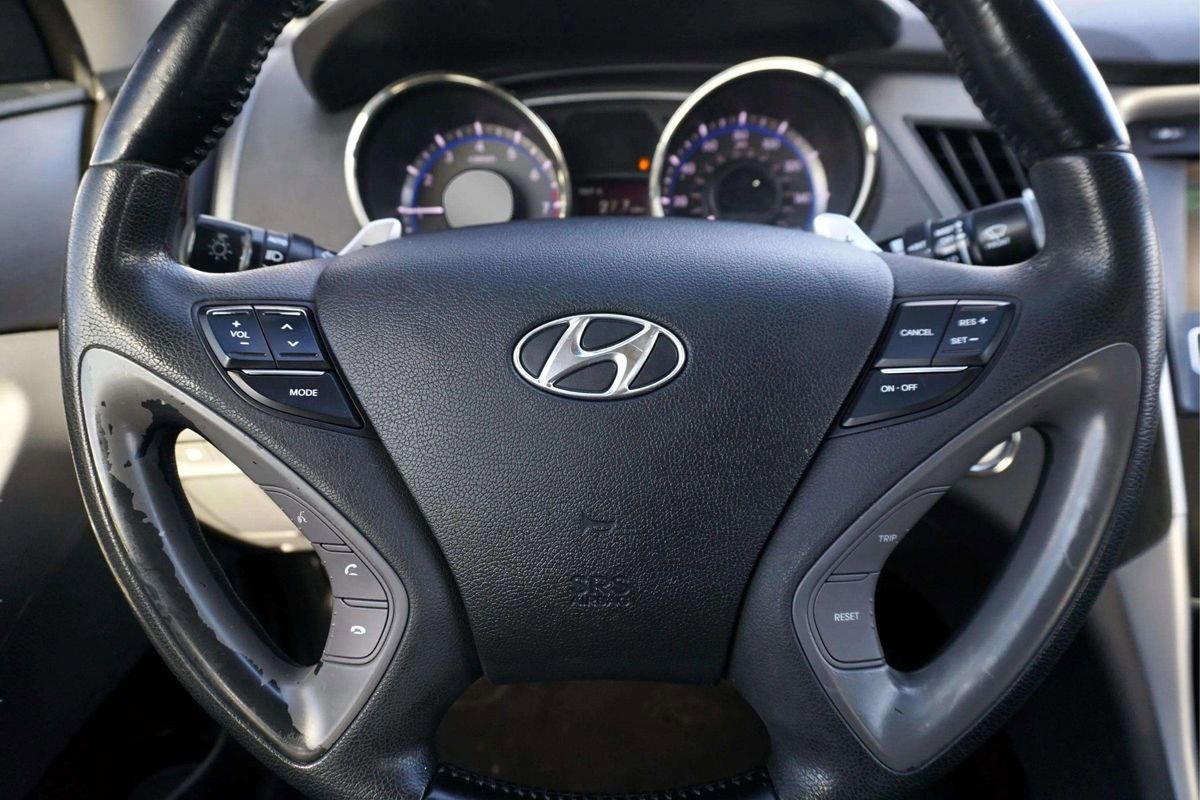 Used 2011 Hyundai Sonata SE w/ Navigation & Sunroof Pkg 4 FWD image 25