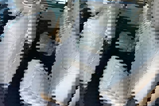 Used 2022 Ford Explorer Platinum w/ Equipment Group 601A image 14